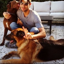 Enrique Iglesias: un ami est quelqu'un qui sait tout de vous et qui vous aime quand même