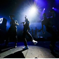 Concert Pop Love - Christine and the Queens