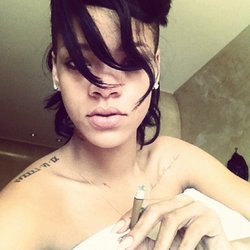 Rihanna - petit dej au lit !