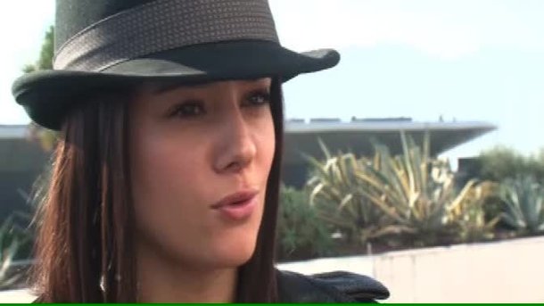 Alizée:  chante avec Will.i.am ce soir sur "Scream&Shout"