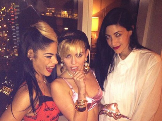 miley-cyrus-c-twitter