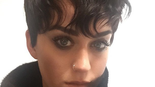Katy Perry : une nouvelle coupe à la garçonne !