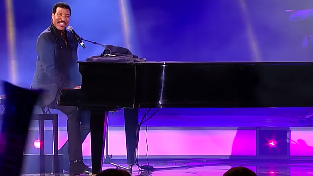Lionel Richie - Stuck On You