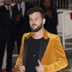 Claudio Capéo - Montée des Marches NRJ Music Awards 2019