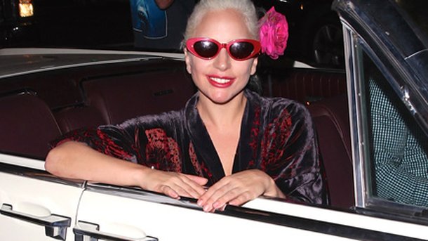 Lady Gaga : sorties de route en quittant le restaurant !