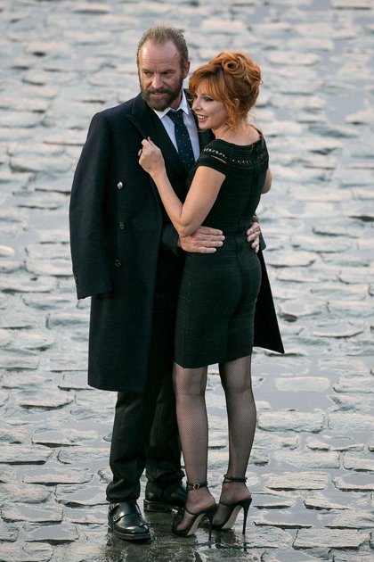 Mylène Farmer incarne la femme fatale aux côtés de Sting