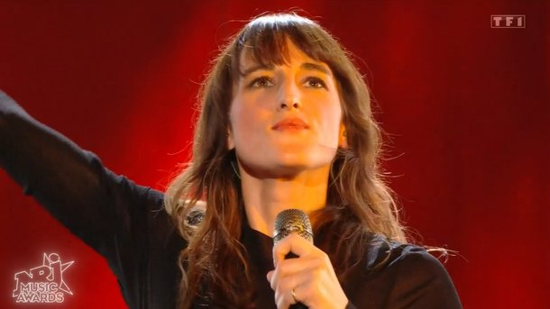 Juliette Armanet chante en live «Le dernier jour du disco»