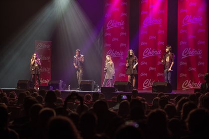 Concert Pop Love Kids United