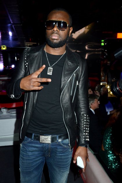 Maître Gims en biker