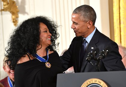 Diana Ross : Barack Obama la récompense