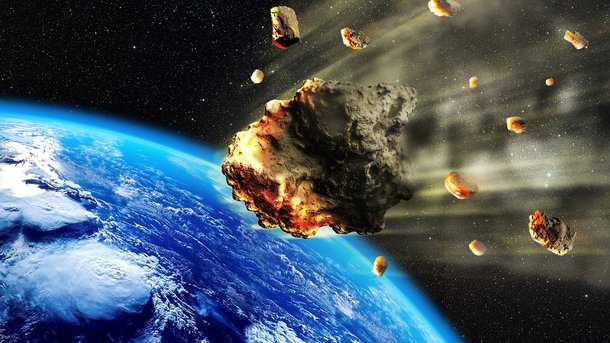 Les infos du Réveil Chérie :  Une météorite atterrit sur son lit en pleine nuit !