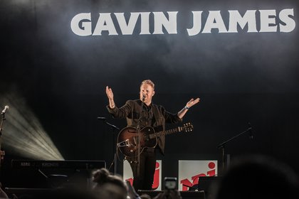 Gavin James - NRJ Music Tour Cambrai 2019