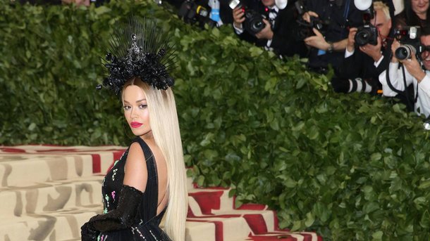 Rita Ora dévoile bientôt son nouveau single "Girls"