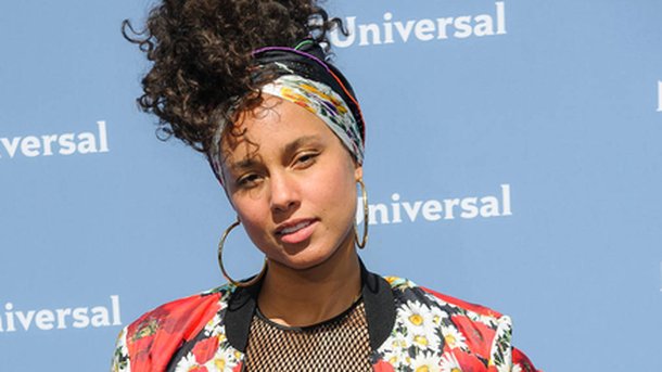 Alicia Keys : interdit les portables à ses concerts