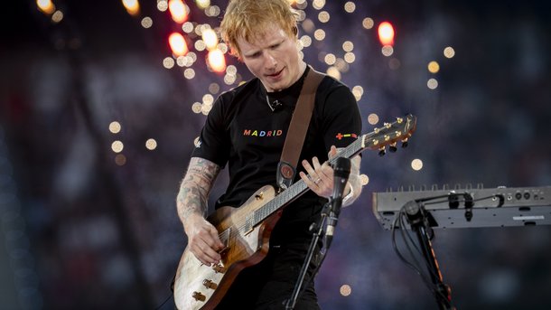 Ed Sheeran en pleurs sur scène : la raison bouleversante derrière son émotion
