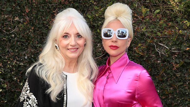 Lady Gaga et sa mère Cynthia Germanotta: leur livre «Channel Kindness» est enfin disponible!