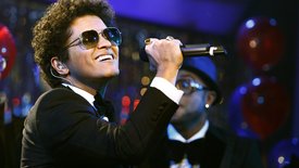 Bruno Mars : retour sur "Treasure", son tube rétro et funky