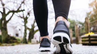 Les infos du Réveil Chérie : Il faudrait marcher 10 000 pas par jour pour entretenir sa silhouette
