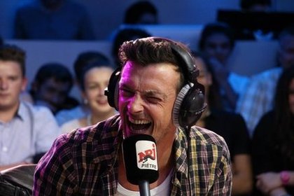 Mardi 26 août 2014 : Défi de Jeff et Julie en tube de colle