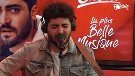 Tibz interprète “Au Revoir” en live acoustique pour Chérie FM