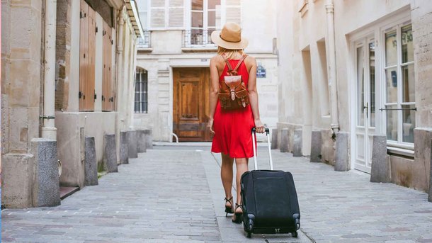 Les infos du Réveil Chérie : AIRBNB recherche 12 personnes pour voyager gratuitement autour du monde pendant un an !