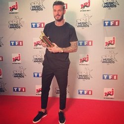 M Pokora : M.E.R.C.I ... Tout simplement... #recordman #11awards #10ans #cestouf coeur sur vous! ✊ #onestensemble #verslinfinietaudela :)