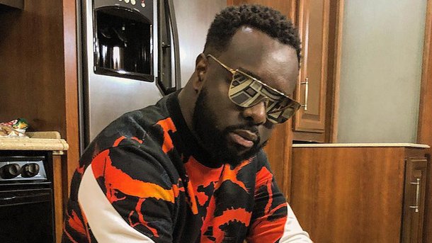 Maître Gims ouvre les portes de sa villa au Maroc et présente ses enfants