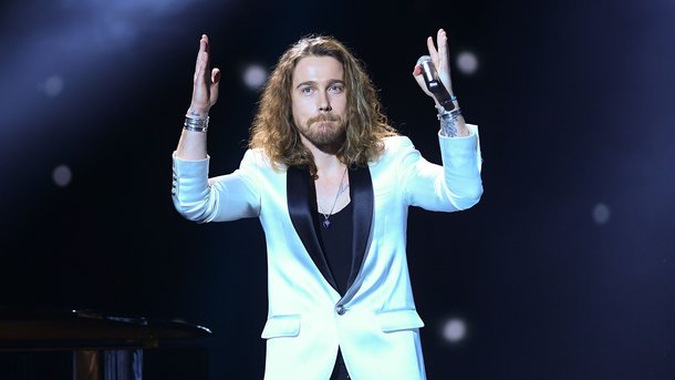 Julien Doré : sa reprise de "Les Démons de Minuit" s’annonce exceptionnelle