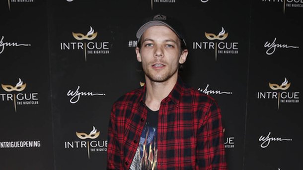 Louis Tomlinson se bat pour son fils!