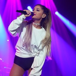 Ariana Grande en concert privé à Paris
