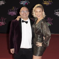 Yoann Riou et Emmanuelle Berne - Montée des Marches NRJ Music Awards 2019
