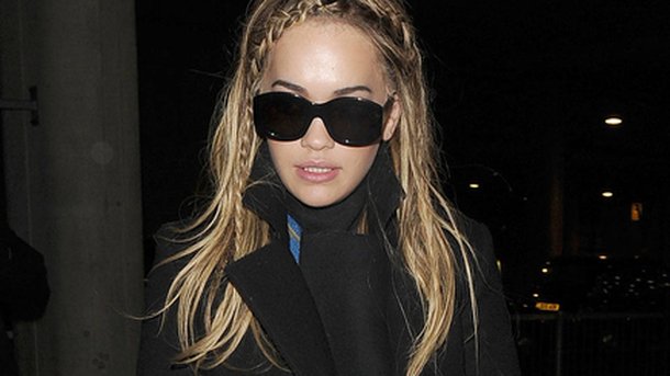 Rita Ora : attaquée par les fans de Beyoncé, elle réagit officiellement!