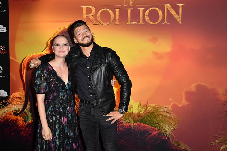 Rayane Bensetti et Anne Sila à la projection du film "Le Roi Lion" à Paris
