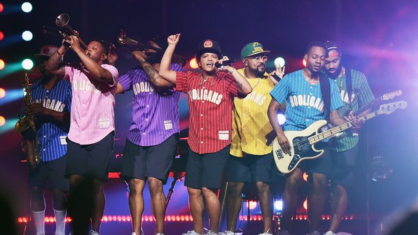 Bruno Mars en concert: il a conquis le Stade de France!