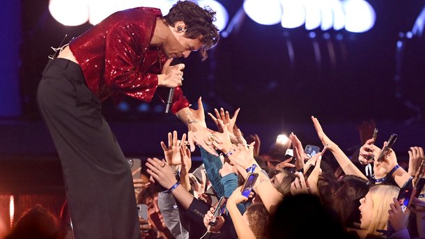 Harry Styles marque l’histoire avec un nouveau record lors de son concert en Ecosse