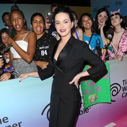 Katy Perry à la première du film de sa tournée