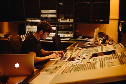 MARTIN GARRIX