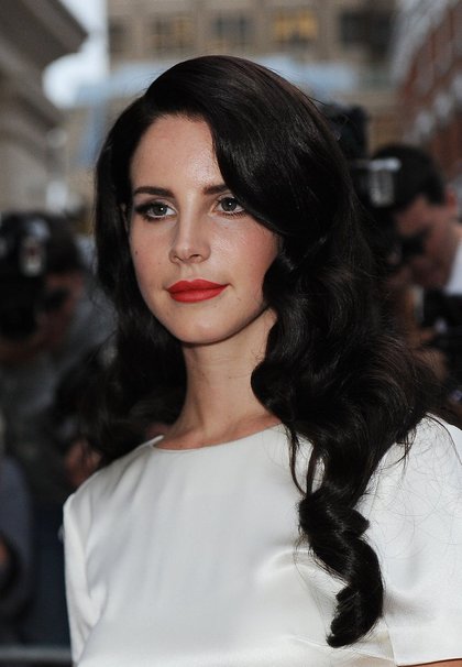 Lana Del Rey en beauté fatale au GQ Men of The Year en 2012