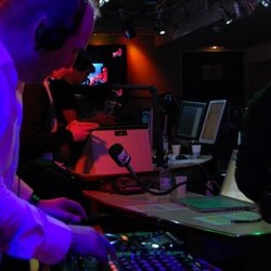 Jeudi 18 avril avec Le Mix de Cauet