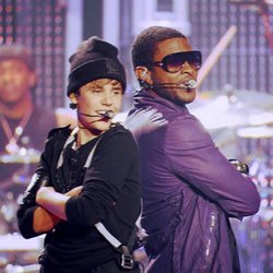 Justin Bieber et Usher : découvrez leur duo de Noël 