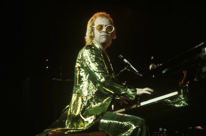 Elton John : monsieur paillettes