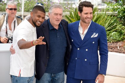 Usher et toute l'équipe du film "Hands of Stone" au photocall du 69eme Festival de Cannes
