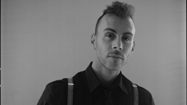 Asaf Avidan : "A 21 ans, j'ai failli mourir" !