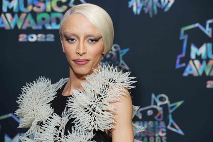Bilal Hassani - Photocall des NRJ Music Awards 2022