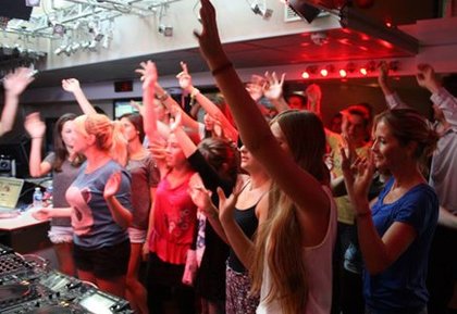 Vendredi 30 août avec le Mix de Cauet