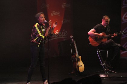Imany sur la scène du Concert Pop Love