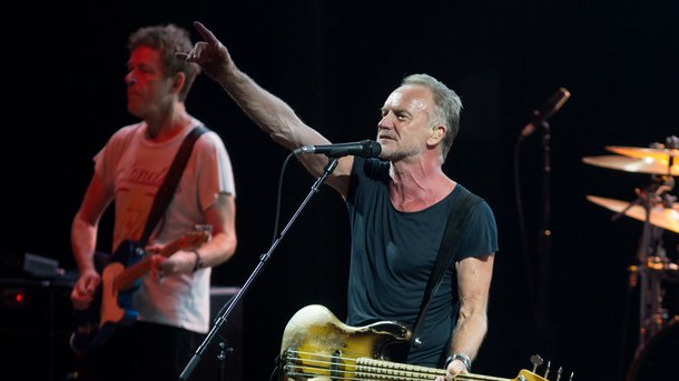 Focus sur 3 chanteurs-bassistes de légende