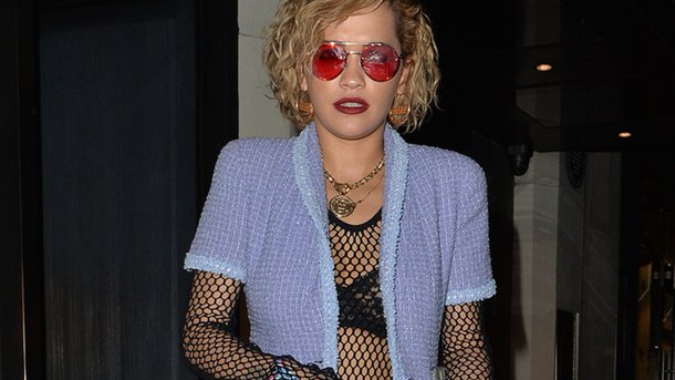 Rita Ora a changé de look!