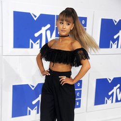 Ariana Grande aux VMAs 2016