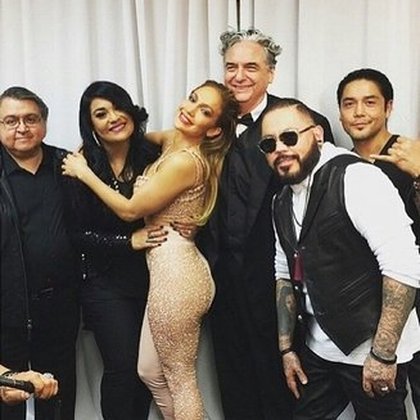 Jennifer Lopez et le groupe Los Dinos @ Latin Billboard Awards 2015
